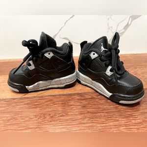 Baby Nike Air Jordan 4 retro “Oreo” size 3C
